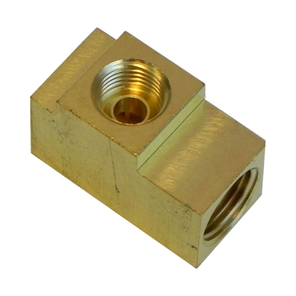 1967-72 Chevrolet Chevelle LS6 Dual-Feed Holley and 1969-70 Pontiac GTO Ram Air V Brass Fuel Block
